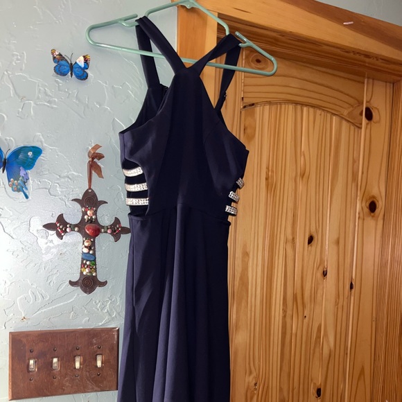 Navy blue cross over Prom/ Hoco dress - Picture 3 of 4